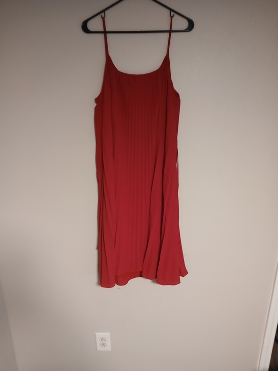 H&M Dresses & Skirts - H&M Red Spaghetti-Strap Mini Dress